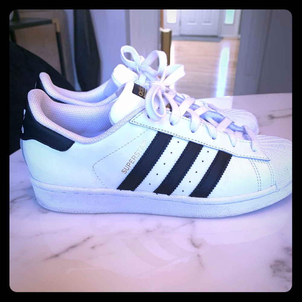 Women’s Originals Superstar Shoes Size 8